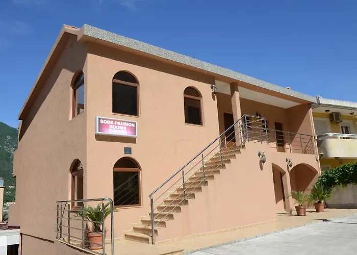 Rooms & Apartments Dobrotski Dvori